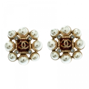 Pre Owned Chanel CC Faux Pearl Crystal & Gripoix Gold Tone Stud Earrings