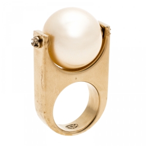 Pre Owned Chanel Vintage Oversized Faux Pearl Ring Size EU 56