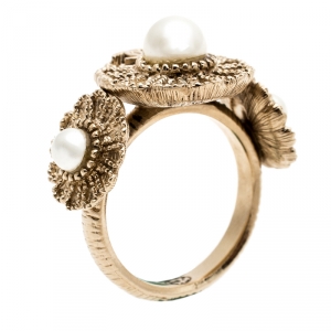 Pre Owned Chanel CC Gold Tone Camellia Pearl Ring Size EU 53
