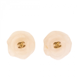 مملوكة مسبقًا Chanel CC Camellia White Resin Gold Tone Stud Earrings