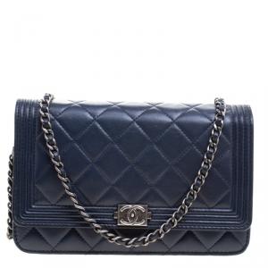 Pre Owned Chanel Navy Blue Quilted Leather Boy WOC Clutch Bag