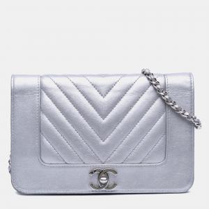 Chanel Silver Chevron Quilted Metallic Lambskin Mademoiselle Wallet On Chain