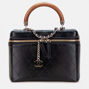 Pre Owned Chanel Black Large Quilted Lambskin Knock On Wood Vanity Case