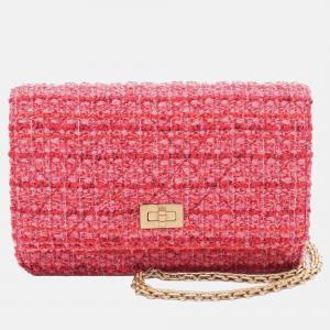 Pre Owned Chanel Pink Reissue 2.55 Quilted Tweed Wallet On Chain