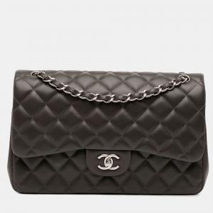 Pre Owned Chanel Grey Jumbo Classic Lambskin Double Flap
