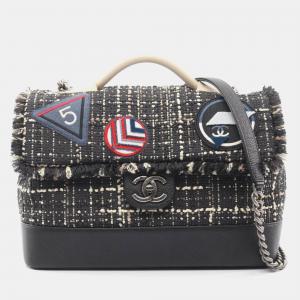 مملوكة مسبقًا Chanel Airline Shoulder Bag In Grained Calfskin Leather Black And Multicolor