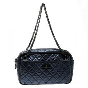 Pre Owned Chanel Metallic Blue Quilted Leather Medium Reissue Camera Bag