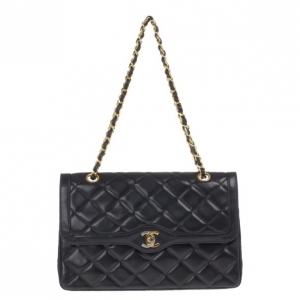 Pre Owned Chanel Black Lambskin Vintage Medium Flap Bag