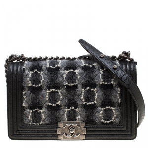 مملوكة مسبقًا Chanel Black Leather and Tweed Boy Flap Bag