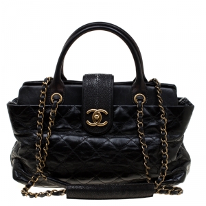 Pre Owned Chanel Black Stingray Leather CC Bindi Top Handle Bag