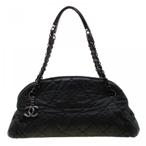 مملوكة مسبقًا Chanel Black Quilted Iridescent Leather Medium Just Mademoiselle Bowler Bag