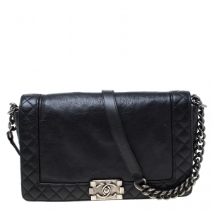 Pre Owned Chanel Black Leather New Medium Reverso Boy Flap Bag