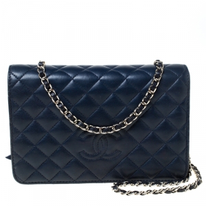 Pre Owned حقيبة شانيل WOC جلد أزرق كحلي نمط مبطن بقلاب