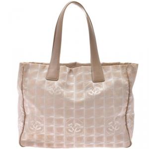 Pre Owned Chanel Beige Nylon New Travel Line Tote MM Bag