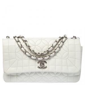 Pre Owned Chanel White Quilted Leather Shoulder Bag