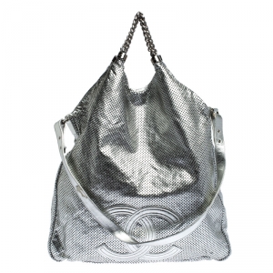 مملوكة مسبقًا Chanel Silver Perforated Leather Rodeo Drive XL Tote