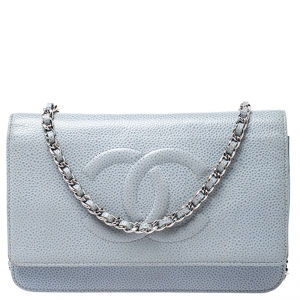 Pre Owned حقيبة كلتش شانيل تايمليس WOC جلد زرقاء سماوية مبطنة بسلسلة