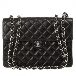 مملوكة مسبقًا Chanel Black Quilted Lambskin Jumbo Flap Vintage Bag
