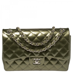 مملوكة مسبقًا Chanel Green Striated Quilted Patent Leather Classic Jumbo Double Flap Bag