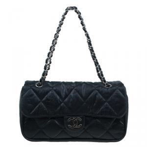 Pre Owned Chanel Black Washed Leather Shoulder Flap Bag