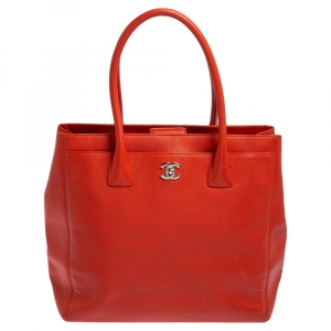 مملوكة مسبقًا Chanel Orange Leather Cerf Tote