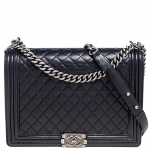 مملوكة مسبقًا Chanel Black Quilted Leather Boy Large Shoulder Bag