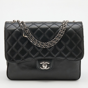 Pre Owned Chanel Black Quilted Leather Accordion Flap Bag