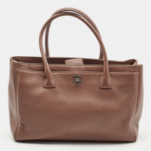 Pre Owned Chanel Old Rose Leather Cerf Shopper Tote