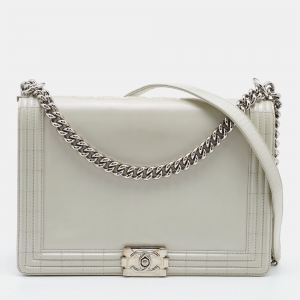 Pre Owned Chanel Pearl Iridescent Glazed Leather Large Reverso Boy Flap Bag