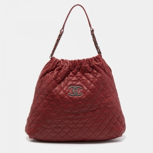 Pre Owned Chanel Red Quilted Caviar Leather CC Drawstring Hobo