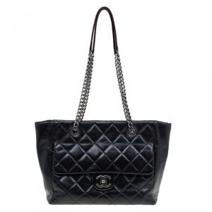 ممل�وكة مسبقًا Chanel Black Glazed Leather Petite Shopper Tote