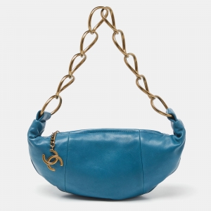 Pre Owned Chanel Blue Leather CC Ring Hobo