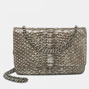 مملوكة مسبقًا Chanel Beige Python CC Wallet on Chain