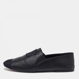 Pre Owned Chanel Black Leather CC Slip On Loafers Size 39