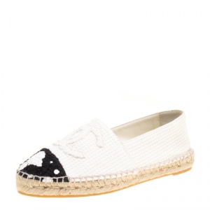 مملوكة مسبقًا Chanel Monochrome Canvas Paint Splatter CC Espadrilles Size 38