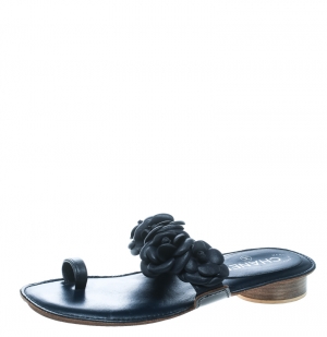 Chanel Blue Leather Camellia Toe Ring Flat Sandals Size 38