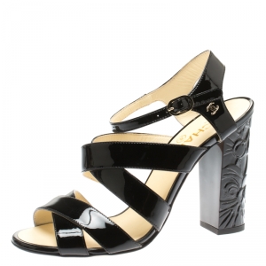 Chanel Black Patent Leather CC Floral Heel Strappy Sandals Size 38.5