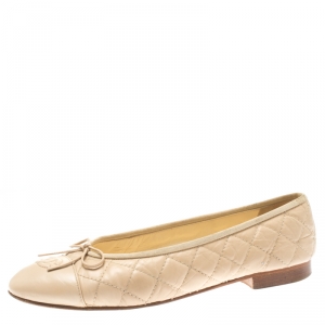 مملوكة مسبقًا Chanel Beige Quilted Leather CC Bow Ballet Flats Size 39