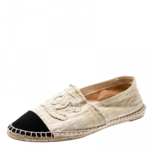 مملوكة مسبقًا Chanel Beige And Black CC Canvas Cap Toe Espadrilles Size 38
