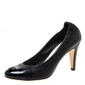 Pre Owned Chanel Black Leather And Patent Leather CC Cap Toe Scrunch Pumps Size 37.5