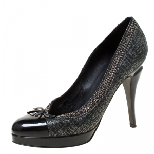 Pre Owned Chanel Black Textured Fabric CC Cap Toe Chain Platform Pumps Size 40.5