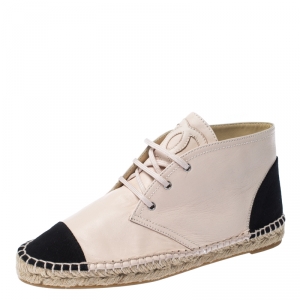 Pre Owned حذاء رياضي شانيل مقدمة سوداء CC اسبادريل جلد وكانفاس أسود/ وردي فاتح مقاس 41