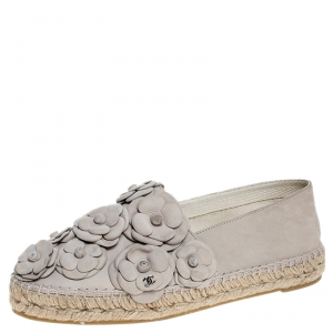 Pre Owned حذاء إسبادريل شانيل كاميليا CC نوبوك أبيض مقاس 38