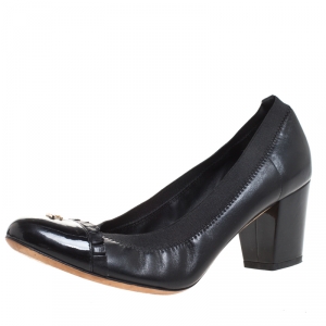 مملوكة مسبقًا Chanel Black Leather Cap Toe Scrunch Ballet Pumps Size 39