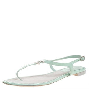 Chanel Mint Green Patent Leather CC Thong Flat Sandals Size 39.5
