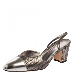 مملوكة مسبقًا Chanel Metallic Silver Textured Leather Slingback Sandals Size 39