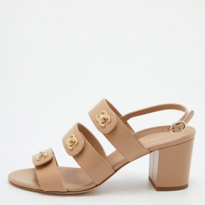 Pre Owned Chanel Beige Leather CC Turnlock Open Toe Sandals Size 40