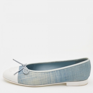 Pre Owned Chanel Blue/White Canvas and Leather Bow CC Cap Toe Ballet Flats Size 37