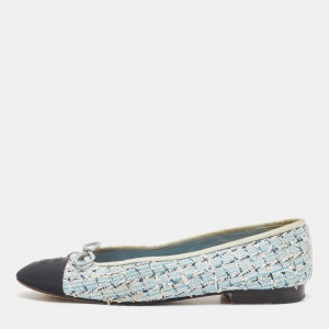Pre Owned Chanel Blue/Black Canvas and Lurex Fabric CC Ballet Flats Size 38.5
