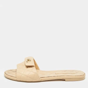 Pre Owned  Chanel Beige Leather CC Turnlock Flat Slide Size 40